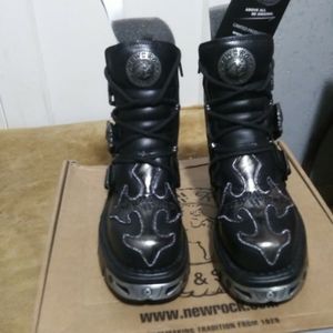 NEW ROCK BOOTS -(BRAND NEW) SZ-EURO - 35